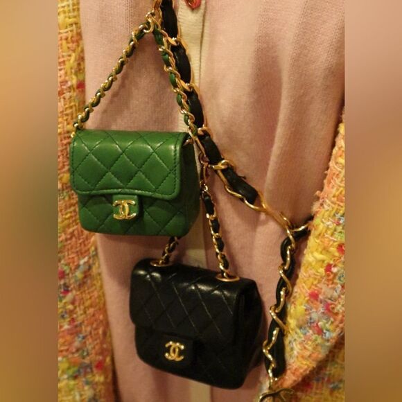 Sold Chanel Vintage Green Lambskin Matelasse Quilted Micro Mini classic flap bag - Picture 6 of 6